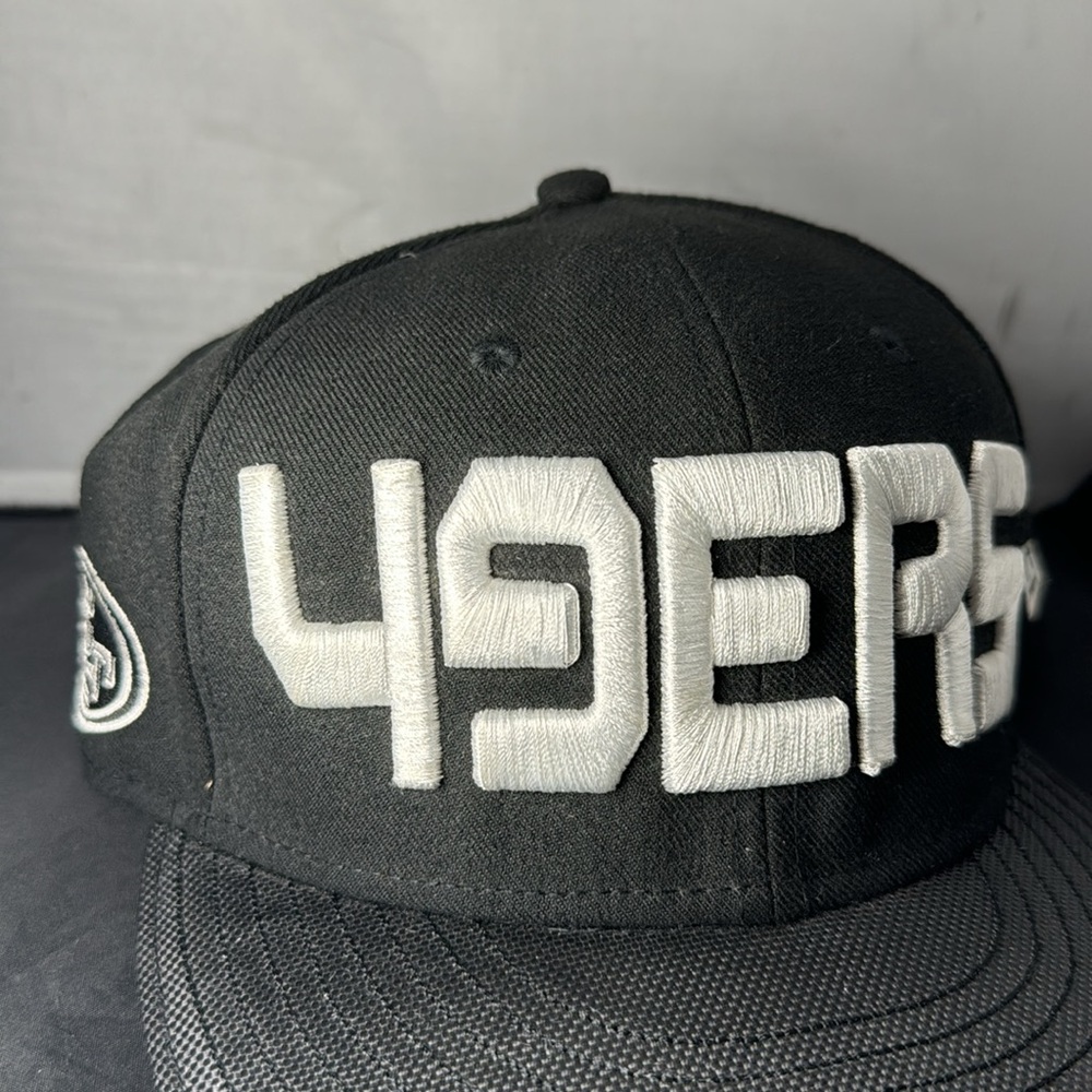 San Francisco 49ers new era hat SnapBack - Picture 3 of 7